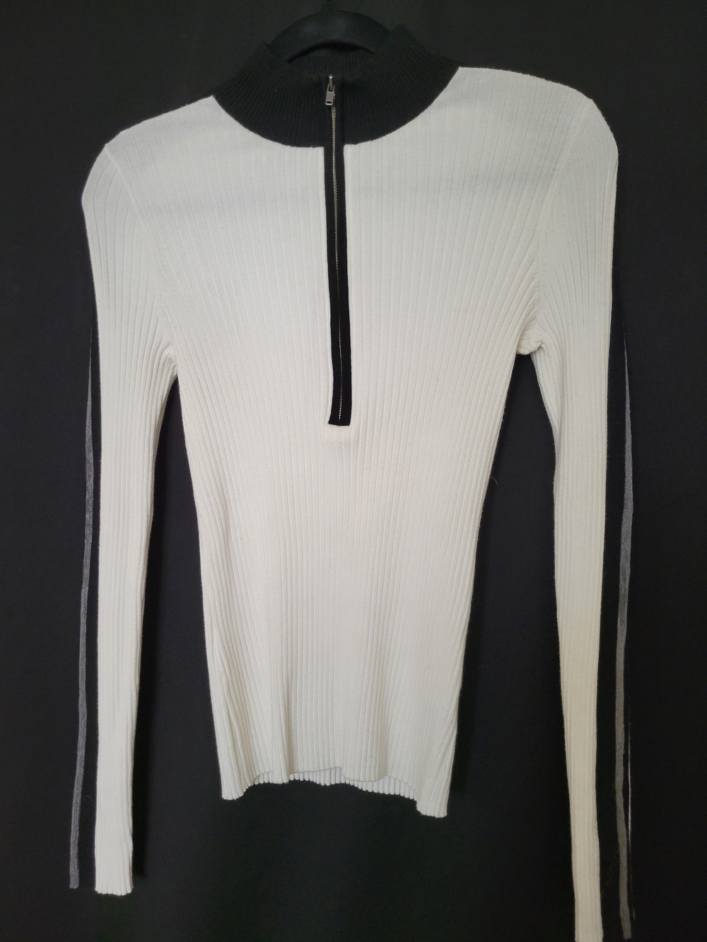 Bailey 44 White Ribbed Long Sleeve Half-Zip Top with Black Trim